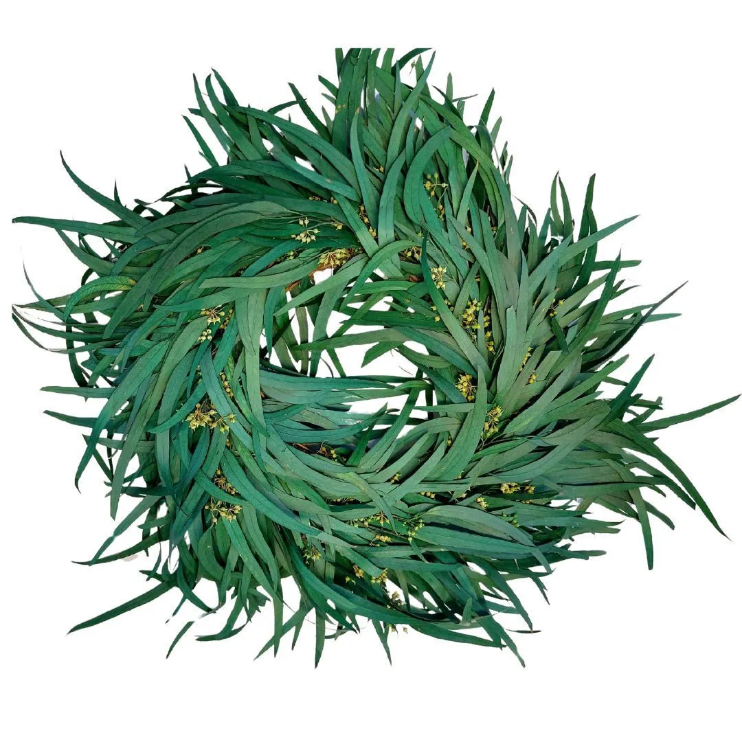Stabilizovaný veniec z eukalyptu s bobuľami ⌀ 35 cm, zelený