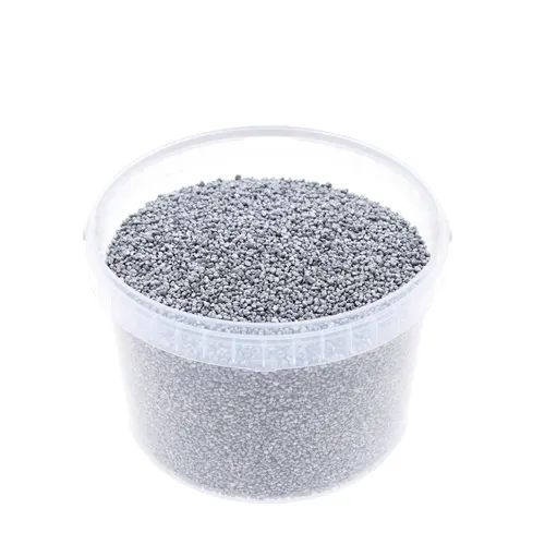 Dekoračná drť drť 2- strieborná 3 mm, 3 l